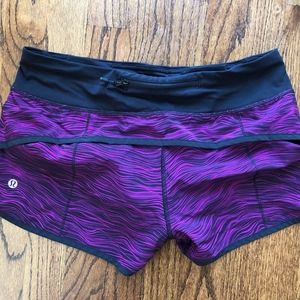 Lululemon 2.5" Speed Short - Life Lines
